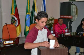 Foto - Posse e Eleição de Mesa Diretora do 2º Câmara Mirim