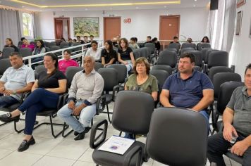Foto - 1º Sessão Ordinária Projeto Câmara de Vereadores Mirins 2023/2024