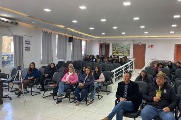 Foto - S.E Câmara de Vereadores Mirins