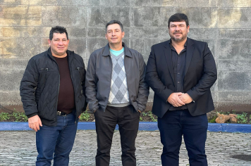 Vereadores de Jóia visitam a Secretaria de Agricultura do Estado e garantem recursos para estradas e poço artesiano