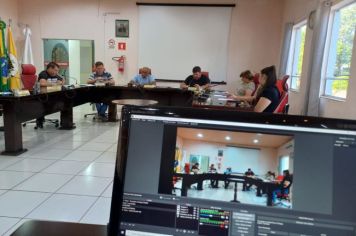 2º SESSÃO LEGISLATIVA EXTRAORDINÁRIA DA TERCEIRA SESSÃO LEGISLATIVA DA DÉCIMA LEGISLATURA.