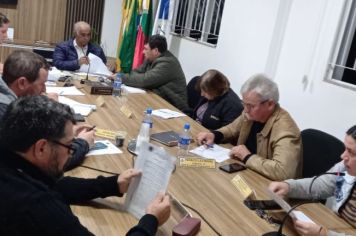 Realizou nesta última segunda-feira (19), 20ª Sessão Ordinária do Poder Legislativo de Jóia.