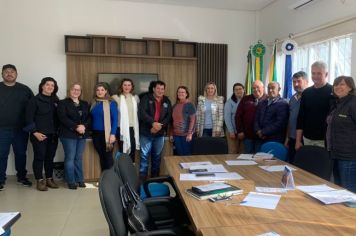 Reunião com Diretores das Escolas Municipais e Escola Estaduais para tratar acerca da realização do Projeto Câmara de Vereadores Mirins de Jóia.
