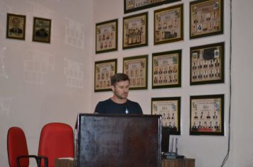 FAZ USO DA TRIBUNA NA SESSÃO ORDINÁRIA DO DIA 24 DE ABRIL O DIRETOR DE TRÂNSITO DO MUNICÍPIO.