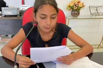 Vereadora Mirim Cálita Tainá dos Santos, apresenta proposições em 1ª Sessão Ordinária da 3ª Câmara de Vereadores Mirins.