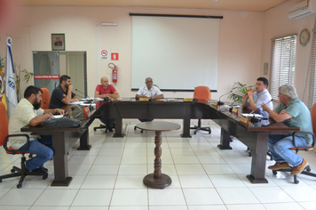 AUDIÊNCIA PÚBLICA SOBRE O PROJETO DE LEI Nº 4.123/2018, QUE EXCLUI RUA DO TRAÇADO VIÁRIO, SETOR 2, NO PERÍMETRO URBANO DA CIDADE DE JÓIA.