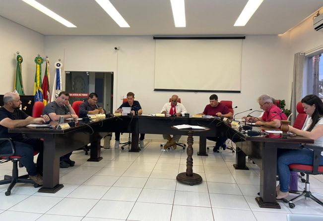 Realizou nesta última segunda-feira (18), 33ª Sessão Ordinária do Poder Legislativo de Jóia.