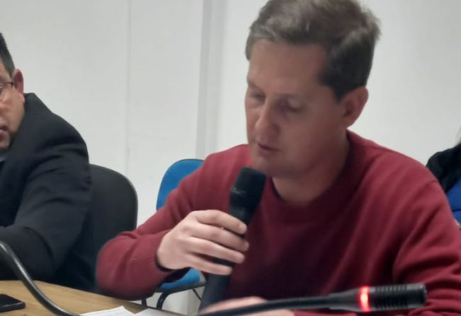 SECRETARIA DE SAÚDE, ISADORA FONTANA SOLICITA AO VER DIONEI, FARMACÊUTICO DA PREFEITURA, PARA QUE EXPLIQUE NA TRIBUNA DO PLENÁRIO A SITUAÇAO DO FORNECIMENTO DOS MEDICAMENTOS NO SUS, NO ÂMBITO NACIONAL.