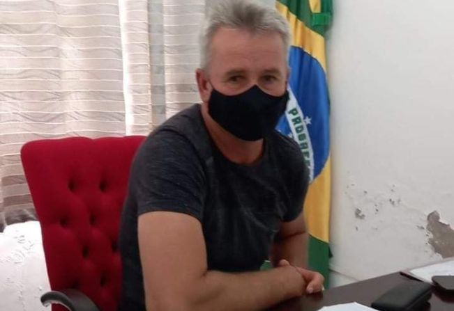 ASSUME A PRESIDÊNCIA DA CÂMARA MUNICIPAL DE VEREADORES DE JÓIA ( TEMPORARIAMENTE) VEREADOR IGNACIO LEVINSKI