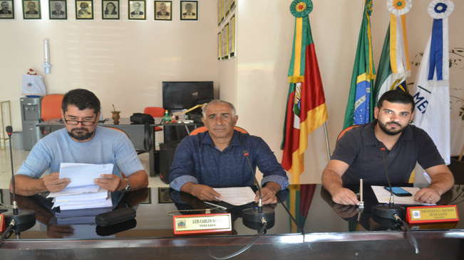 Reunião da Comissão de Constituição, Justiça, Redação Final e Desenvolvimento Social dia 26 de dezembro de 2018.