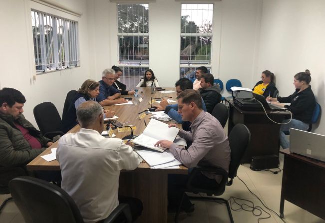 Realizou nesta última segunda-feira (21), 29ª Sessão Ordinária do Poder Legislativo de Jóia.