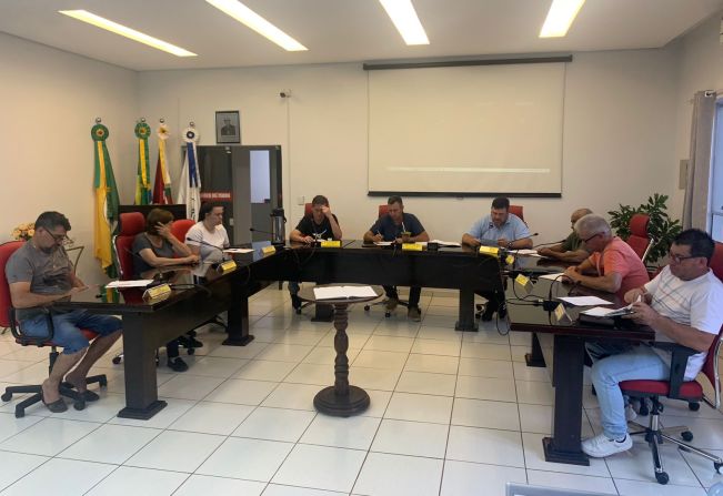 Realizou-se nesta última segunda-feira (30), 35ª Sessão Ordinária do Poder Legislativo de Jóia.