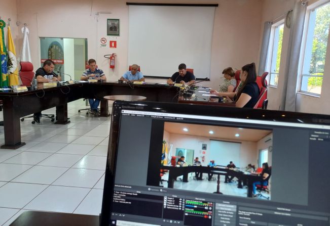 2º SESSÃO LEGISLATIVA EXTRAORDINÁRIA DA TERCEIRA SESSÃO LEGISLATIVA DA DÉCIMA LEGISLATURA.