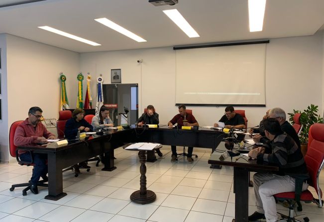 Realizou-se nesta última segunda-feira (07), 36ª Sessão Ordinária do Poder Legislativo de Jóia.