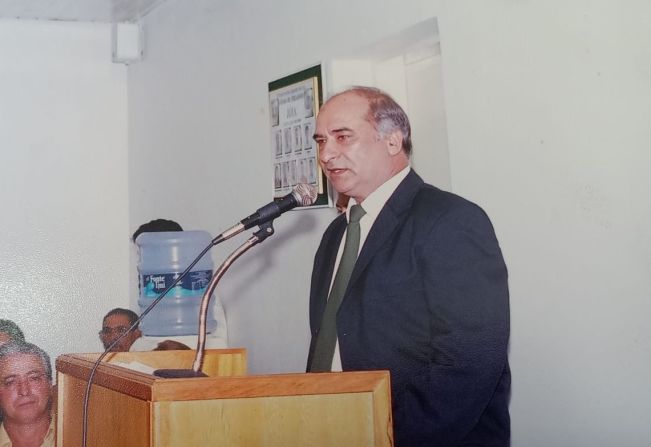 O Poder Legislativo de Jóia, por requerimento do Vereador Luis Carlos Souza – Nego da Gaita,  procede à entrega de Moção de Pesar aos familiares do ex-Vereador Antão Roel Costa Padilha.