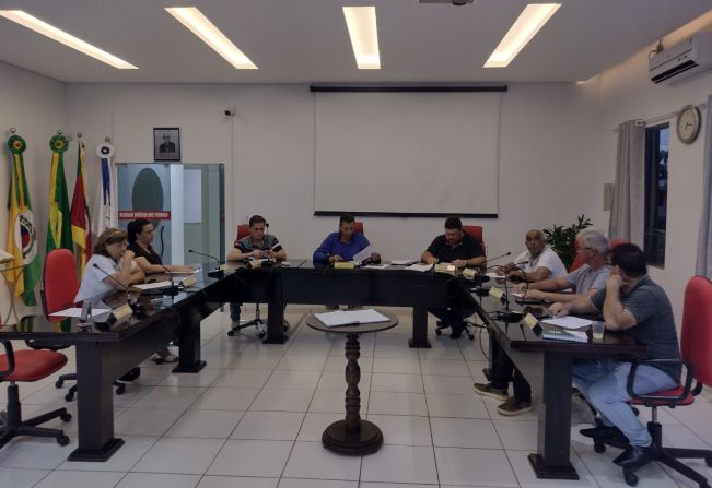 Realizou nesta última terça-feira (16), Primeira Sessão legislativa Extraordinária da 4ª Sessão Legislativa Extraordinária. 