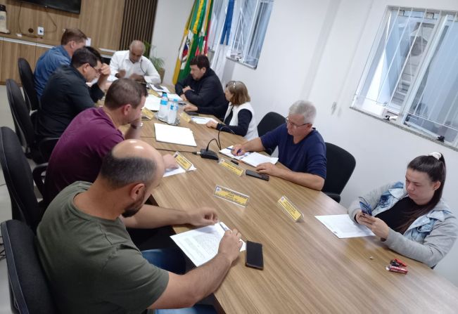 Realizou nesta última segunda-feira (31), 26ª Sessão Ordinária do Poder Legislativo de Jóia.