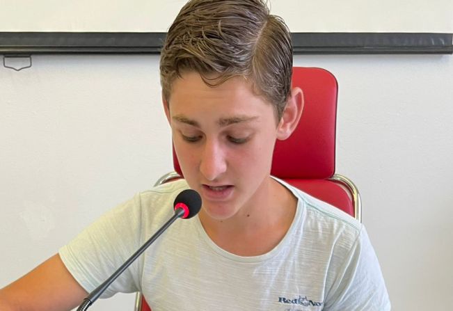 Vereador Mirim Talison Cauã Strada, apresenta proposições em 1ª Sessão Ordinária da 3ª Câmara de Vereadores Mirins.