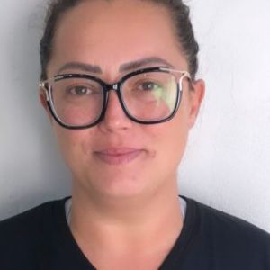 Luciane Domingues Velasques 