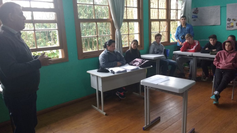 REGISTRO DA VISITA À ESCOLA PARTICIPANTE DO 2º CÂMARA MIRIM DE JÓIA  14 DE MAIO DE 2019.  7ª ESCOLA VISITADA -  ESCOLA ESTADUAL CACIQUE SEPÉ.